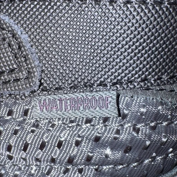 Merrell Black and Purple Outdoor boots - Picture 8 of 10